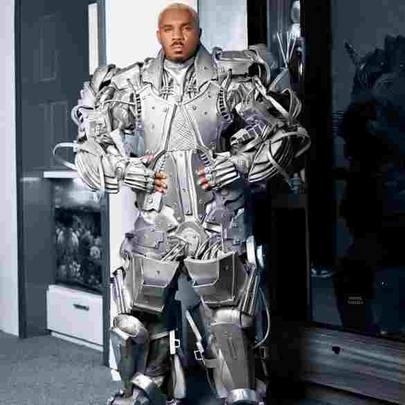 Pretty Mike’s AMVCA Robot Outfit: Iron Man or Epic Fail? - Nigeria Gossip and Scandals