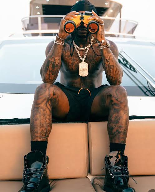 Asake Full body Tattoo - Nigeria Gossip