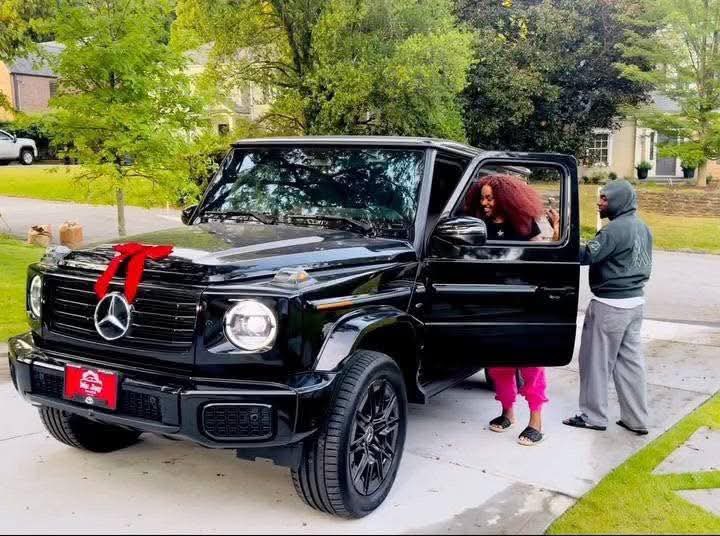 Davido G-Wagon gift to Chioma