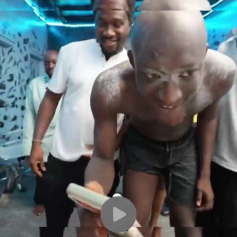 Victor Boniface Pranks Carter Efe with ₦1.5m Subs Offer to Boot Nasboi - Related Nigeria Gossip