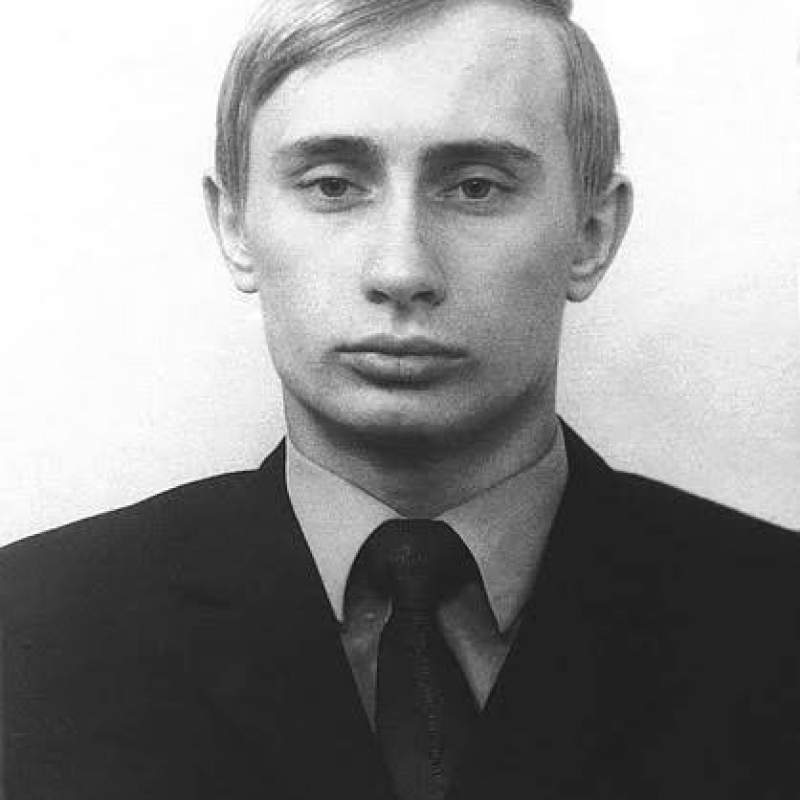 Vladimir Putin in 1975 22 Years of age - Nigeria Gossip and Scandals