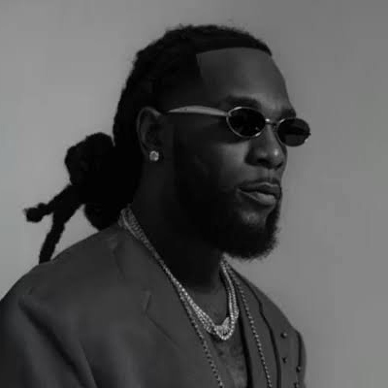 Burna Boy's Convoy Sparks Outrage Over Lagos Traffic Violation on New Year's Day - Nigeria Gossip and Scandals